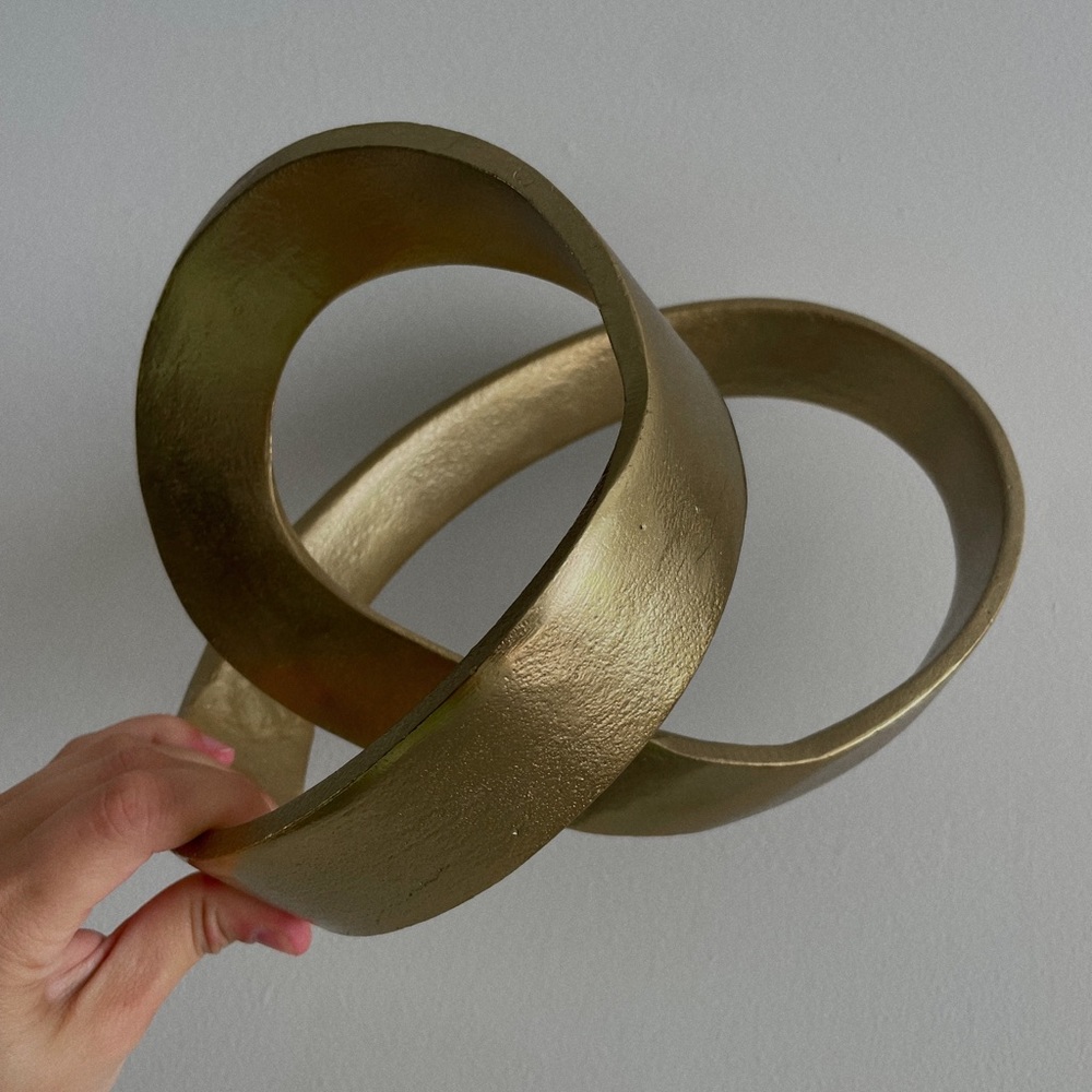 Gold Target Abstract Decor
